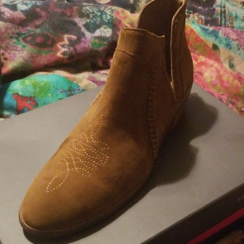 Vince camuto